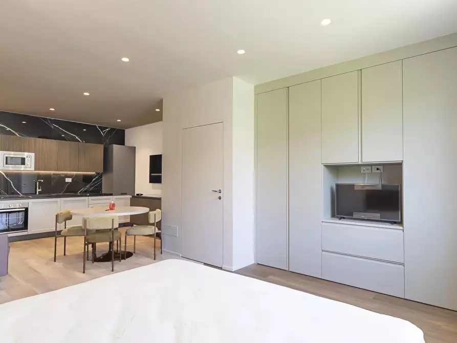 Immagine 13 di Casa trifamiliare in affitto  in Via Privata Tarvisio, 34 a Milano