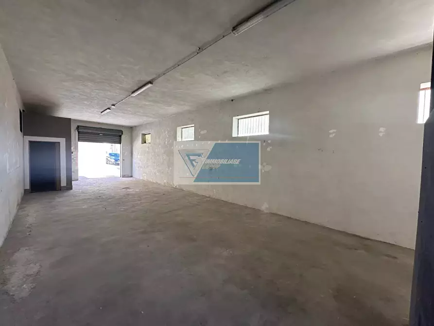 Immagine 4 di Appartamento in affitto  a Noto