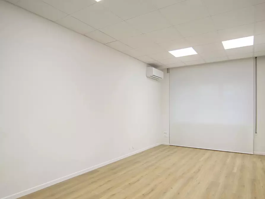 Immagine 7 di Castello in affitto  a Padova