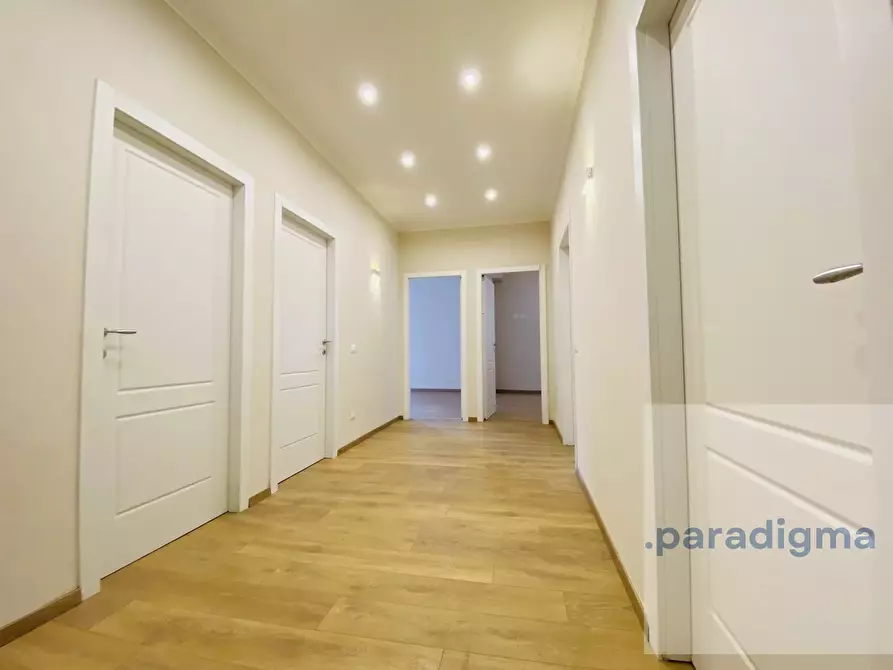 Immagine 1 di Casa trifamiliare in vendita  in Via Vittorio Emanuele II, 92 a Bordighera