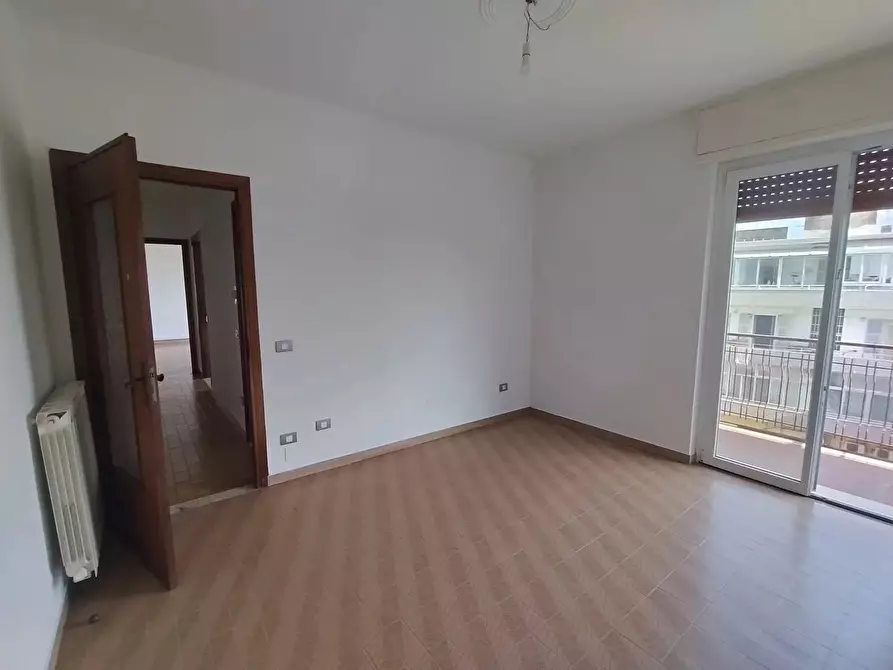 Immagine 7 di Casa trifamiliare in vendita  in Via Luigi Isnardi, 6 a Ventimiglia