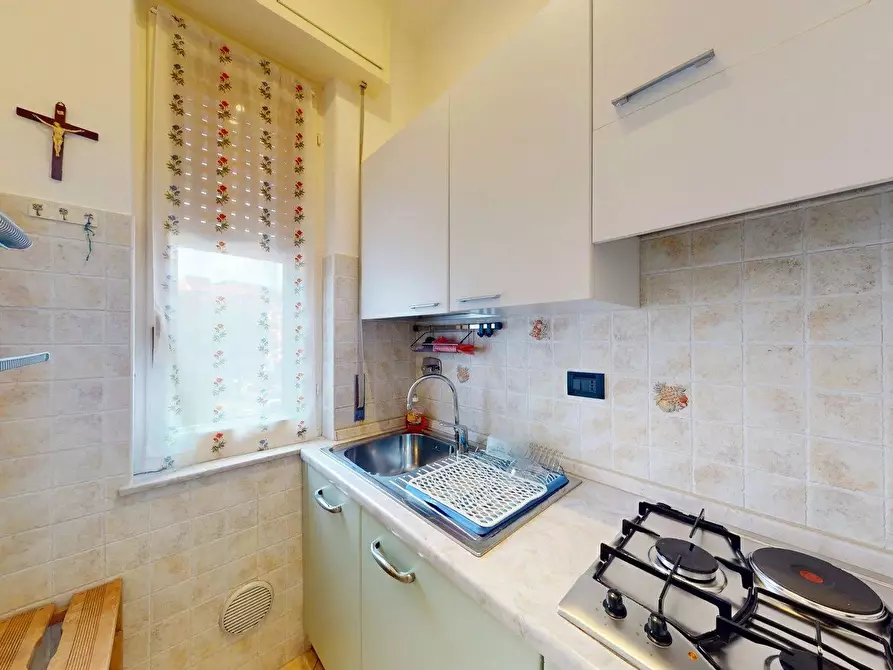 Immagine 6 di Casa trifamiliare in vendita  in Via Montevideo 4. a Borghetto Santo Spirito