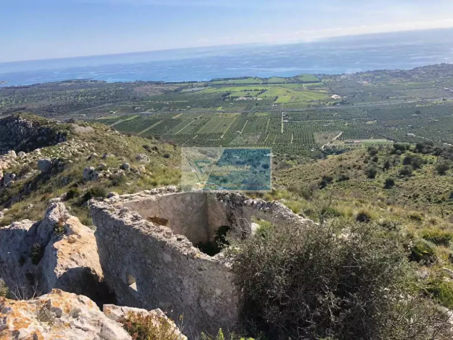 Immagine 1 di Terreno in vendita  a Avola