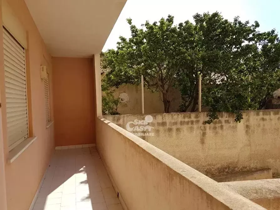 Immagine 29 di Casa trifamiliare in vendita  a Marsala