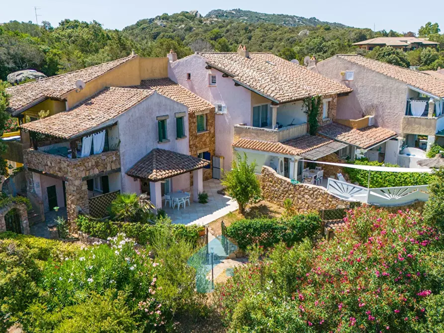 Immagine 34 di Casa trifamiliare in vendita  in Via Porto Rotondo, 16. a Olbia