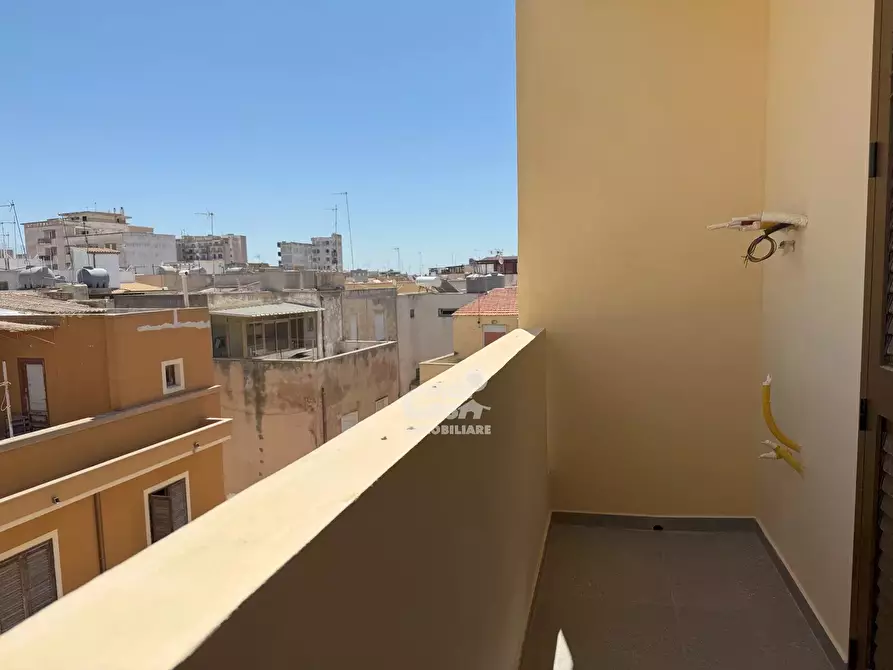 Immagine 18 di Casa trifamiliare in vendita  a Marsala