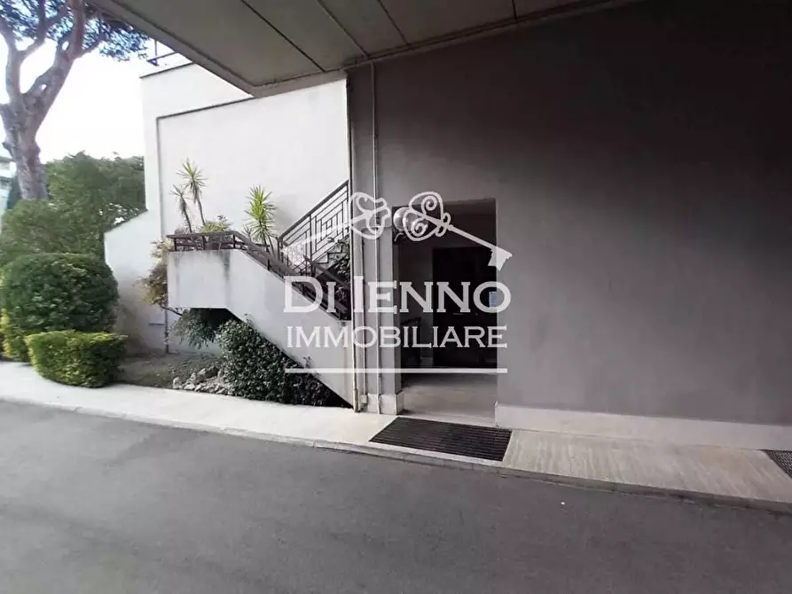 Immagine 9 di Casa trifamiliare in vendita  in Via Valbondione a Roma