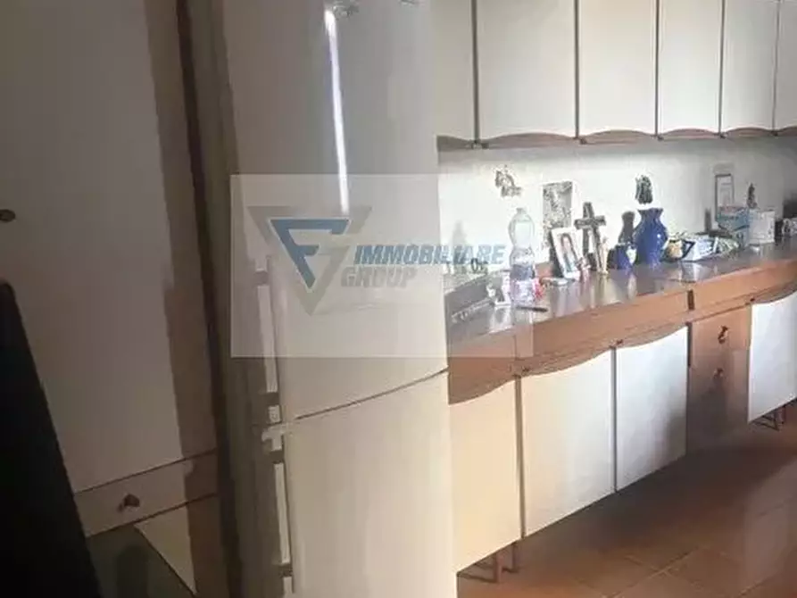 Immagine 3 di Casa trifamiliare in vendita  in Via Bainsizza a Siracusa