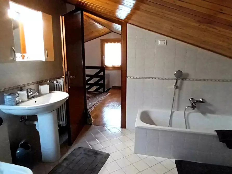 Immagine 33 di Terreno edificabile in vendita  a Refrontolo