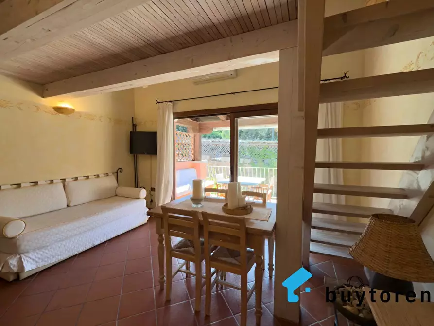 Immagine 23 di Casa trifamiliare in vendita  in Piazza Ginestre a Olbia