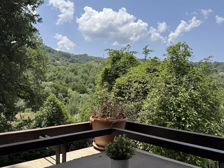 Immagine 11 di Casa trifamiliare in vendita  in Via Donato Bendicenti a Cosenza