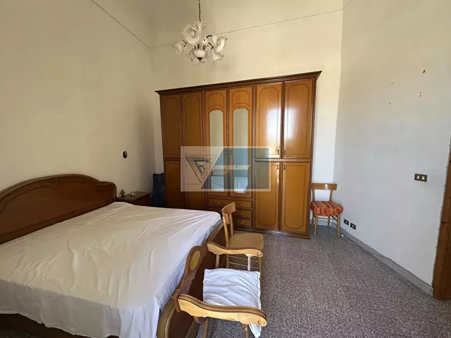 Immagine 9 di Casa trifamiliare in vendita  in Via Venti Settembre a Noto