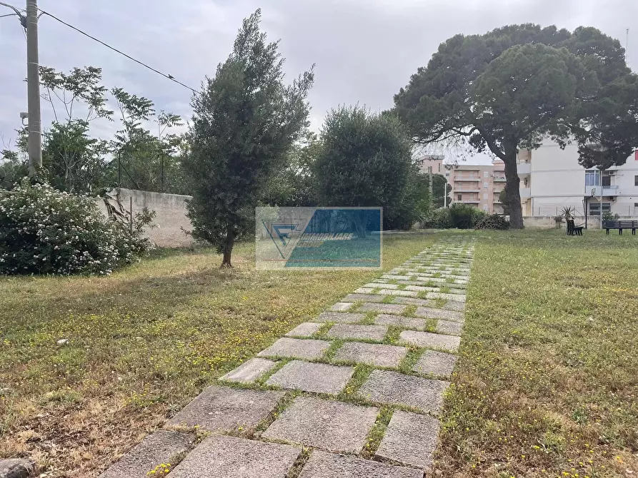 Immagine 2 di Casa trifamiliare in vendita  in Viale Tica, 105 a Siracusa