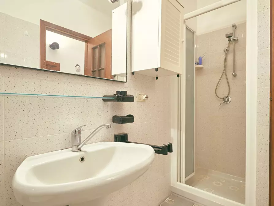 Immagine 25 di Casa trifamiliare in vendita  in Via Asti, 85 a Ceriale