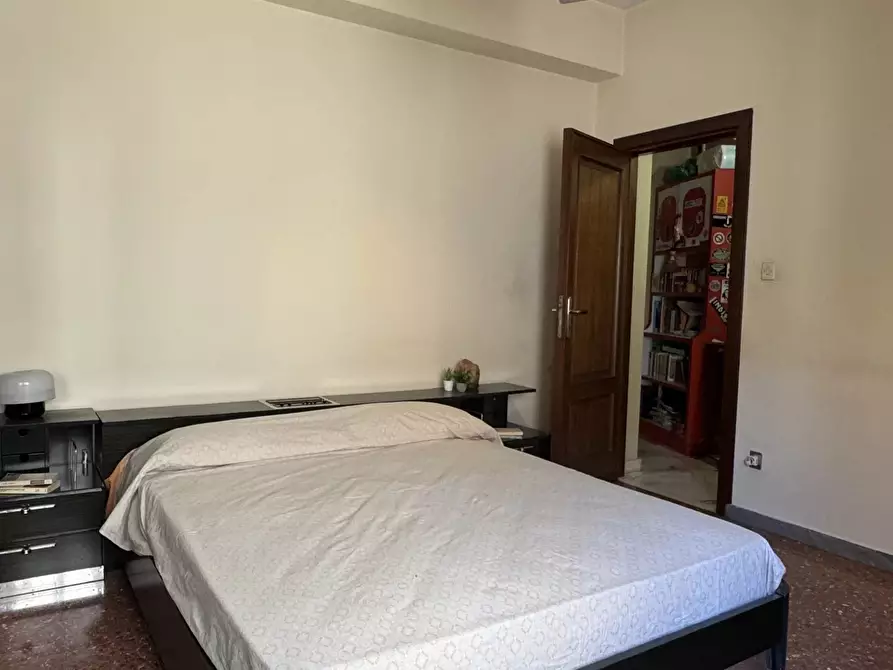 Immagine 10 di Casa trifamiliare in vendita  in Viale della Repubblica, 373 a Cosenza