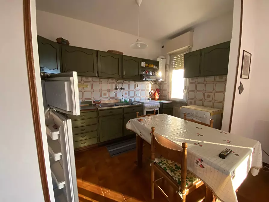 Immagine 3 di Casa trifamiliare in vendita  in Passeggiata Trento e Trieste, 31 a Ventimiglia