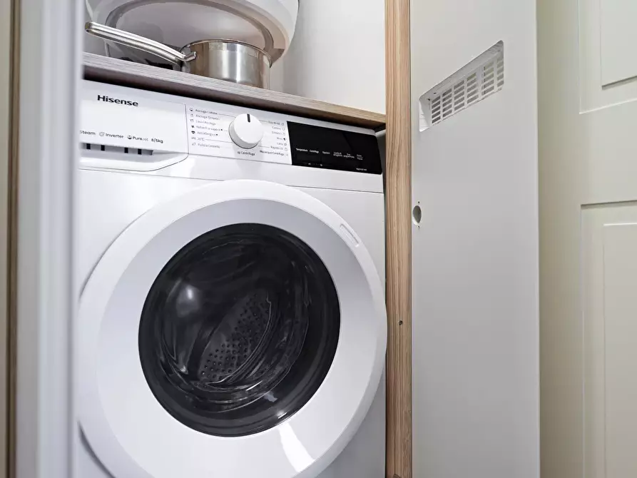 Immagine 13 di Casa trifamiliare in affitto  in Via Ravenna, 14 a Milano