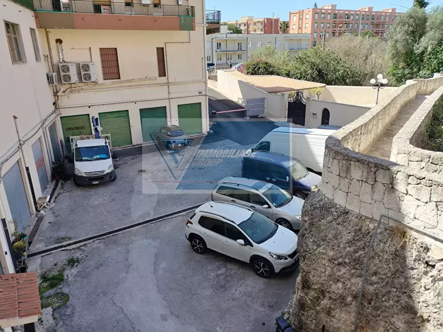 Immagine 12 di Casa trifamiliare in vendita  in Piazzale a Siracusa