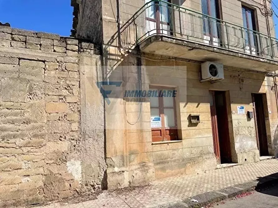 Immagine 6 di Casa trifamiliare in vendita  in Via Siracusa a Siracusa