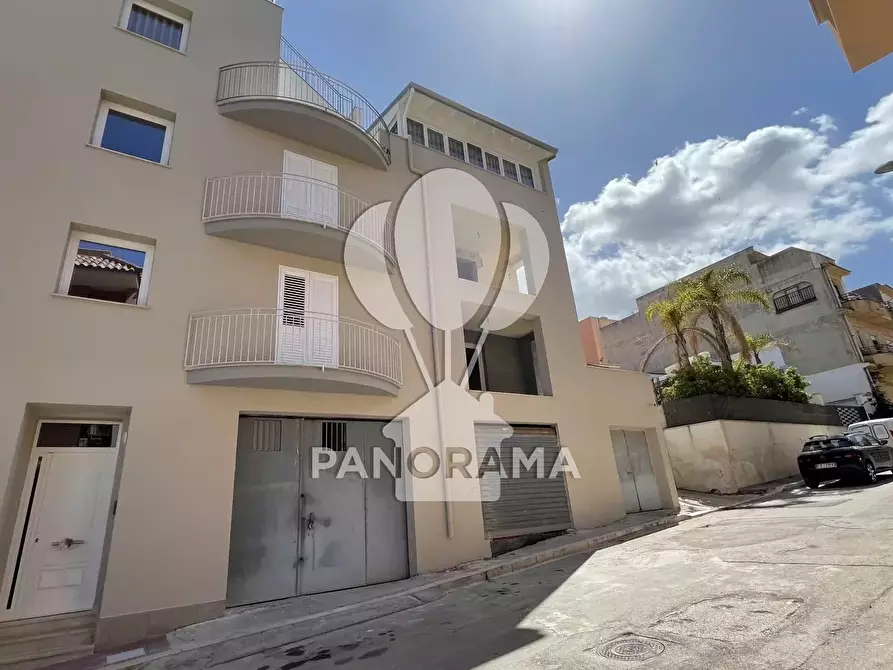 Immagine 8 di Casa trifamiliare in vendita  in via Onorevole Giovanni Palazzolo a Balestrate