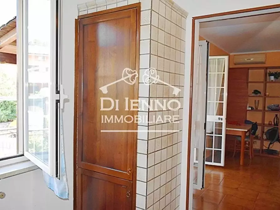 Immagine 12 di Casa trifamiliare in vendita  a Rignano Flaminio