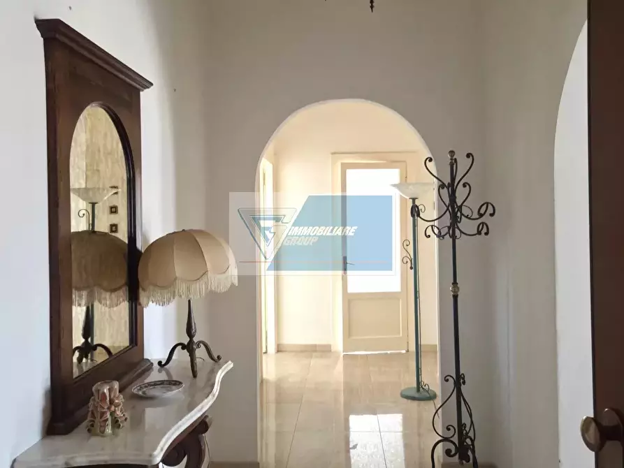 Immagine 2 di Casa trifamiliare in vendita  a Noto