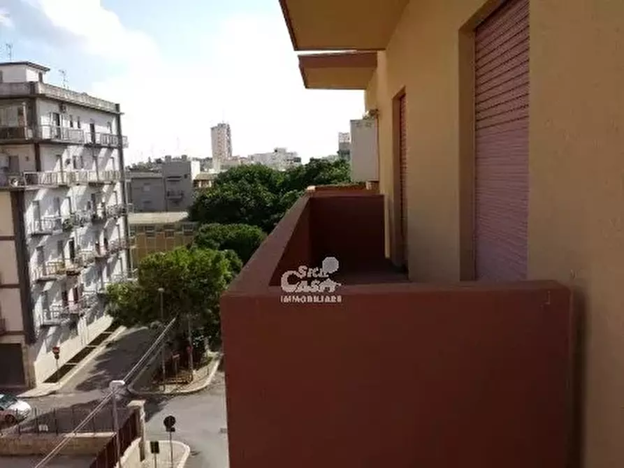 Immagine 1 di Casa trifamiliare in vendita  a Marsala