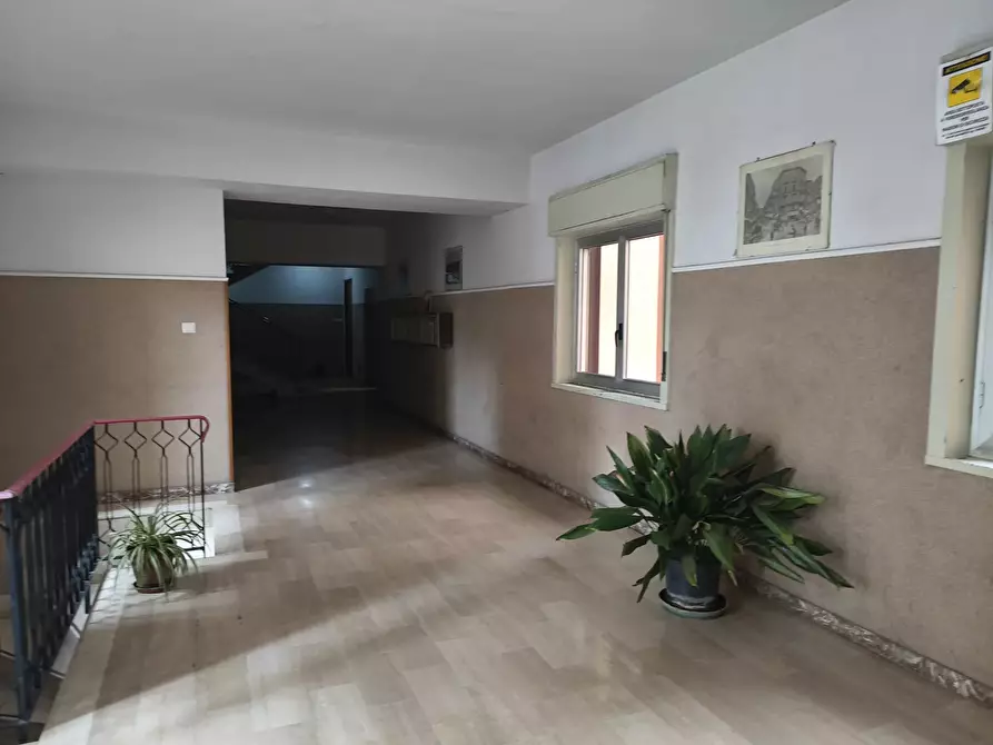 Immagine 14 di Casa trifamiliare in affitto  a Messina