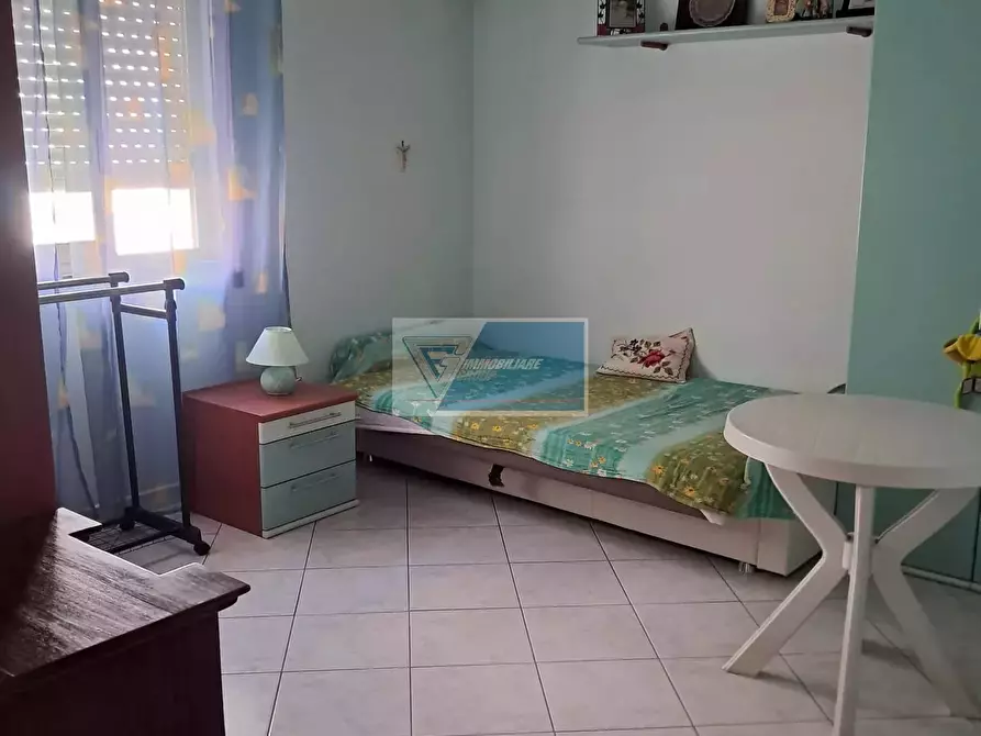 Immagine 4 di Casa trifamiliare in vendita  in Via Giuseppe Giusti, 25 a Buccheri