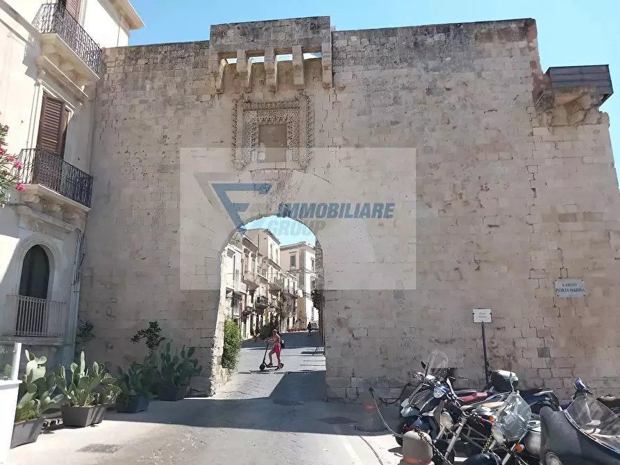 Immagine 13 di Casa trifamiliare in vendita  in Via Dei Cordari a Siracusa