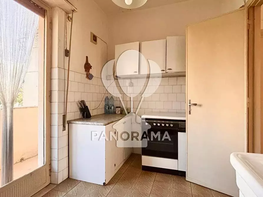 Immagine 3 di Casa trifamiliare in vendita  in Via Sardegna a Alcamo