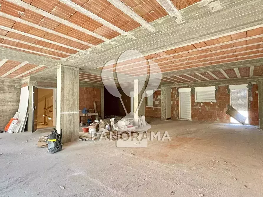 Immagine 7 di Casa trifamiliare in vendita  in via pertini a Alcamo