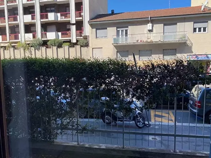 Immagine 23 di Casa trifamiliare in affitto  in VIA RONCHI a Milano