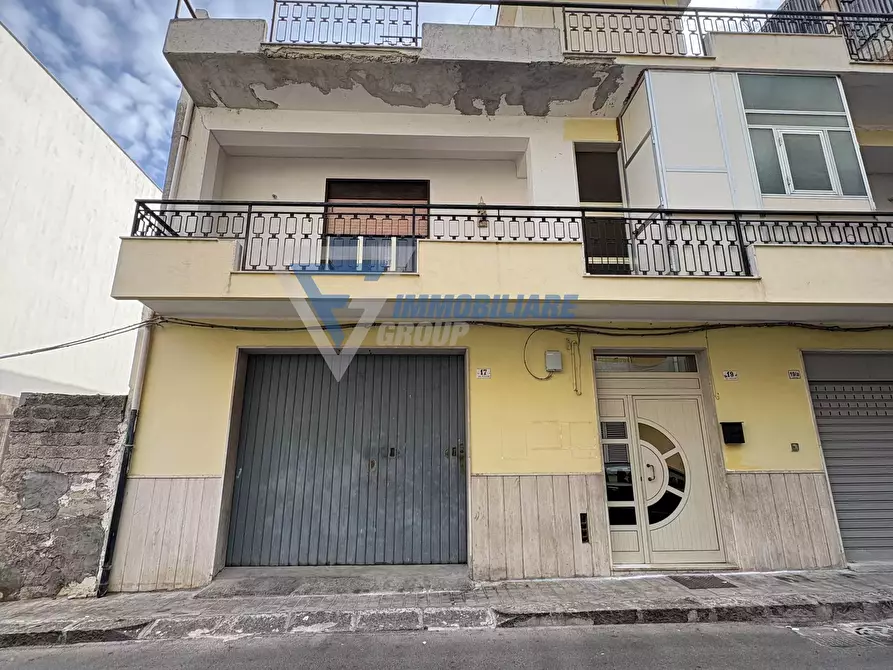 Immagine 1 di Casa trifamiliare in vendita  in VIA MESSINA a Buccheri
