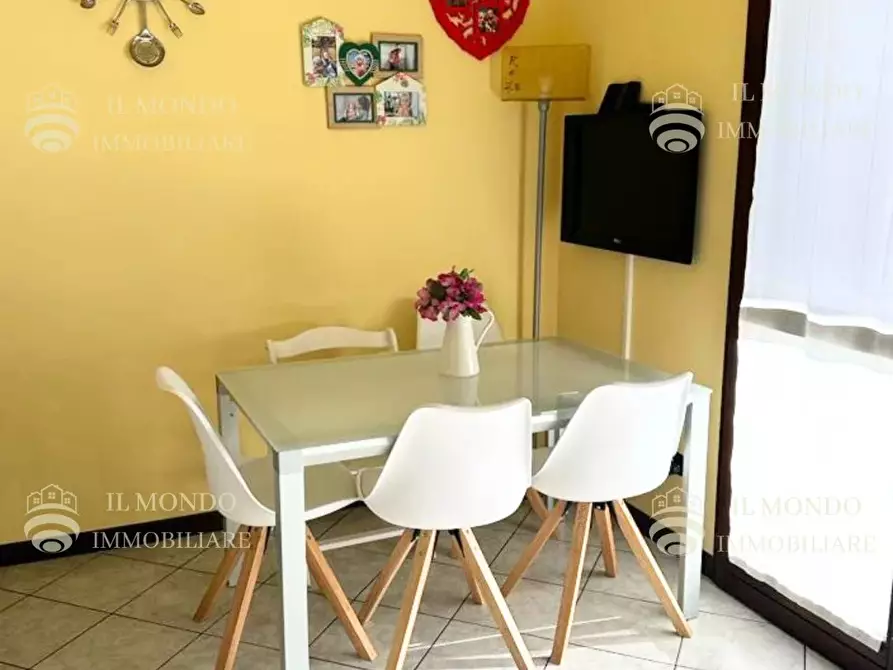 Immagine 9 di Casa trifamiliare in vendita  in Via Cutoli, 3. a Cerro Al Lambro