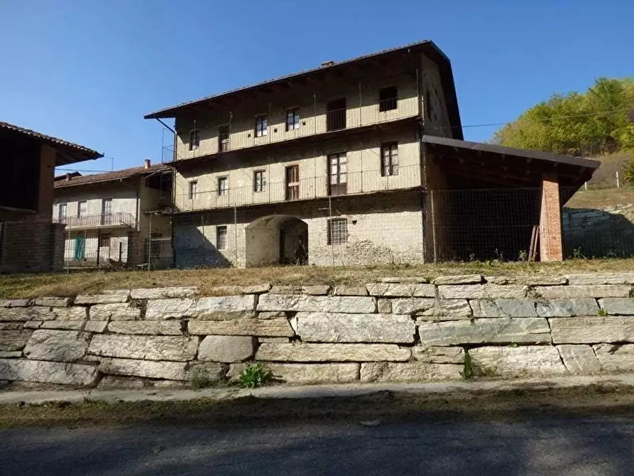 Immagine 10 di Terreno edificabile in vendita  a Dogliani