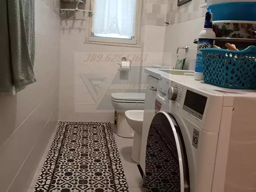 Immagine 10 di Casa trifamiliare in vendita  in Via Modica a Siracusa