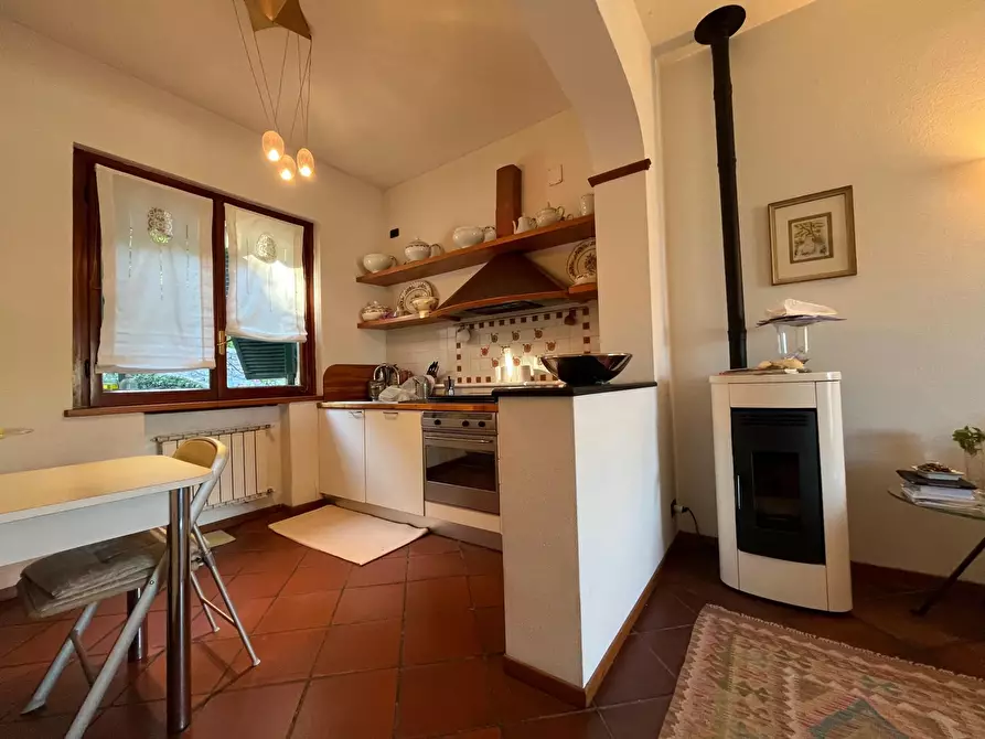 Immagine 10 di Casa trifamiliare in vendita  in Via Sotto la Croce a Rapallo