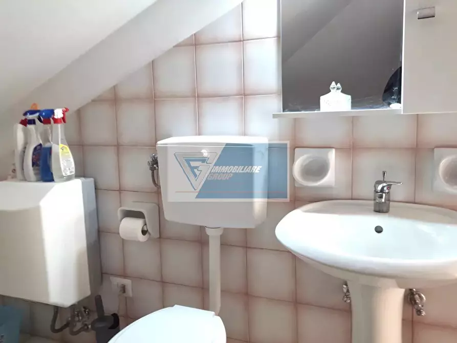 Immagine 6 di Casa trifamiliare in affitto  in Avola a Avola