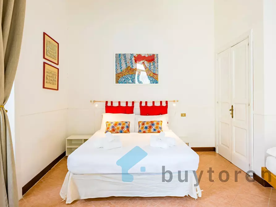 Immagine 30 di Casa trifamiliare in vendita  in Piazzetta Rosario di Palazzo, 10. a Napoli