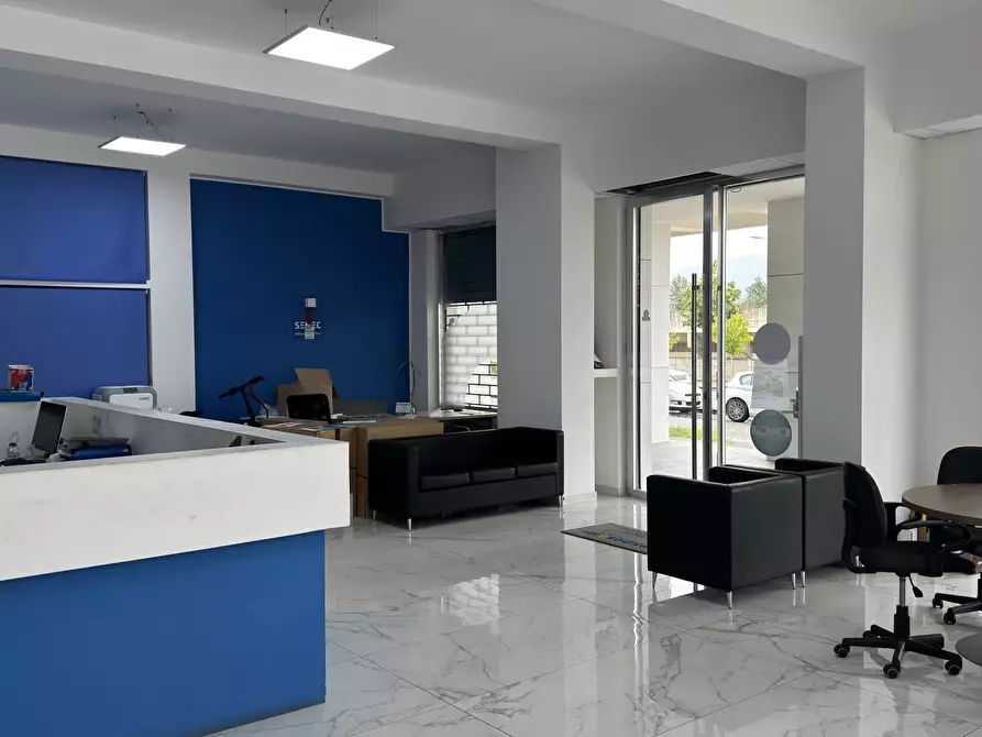 Immagine 2 di Castello in affitto  a Cosenza