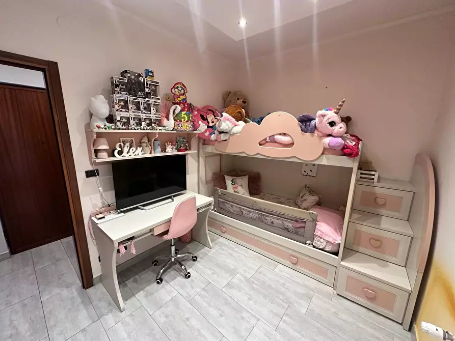 Immagine 9 di Casa trifamiliare in vendita  in Via MIlite Ignoto 1 a Ventimiglia