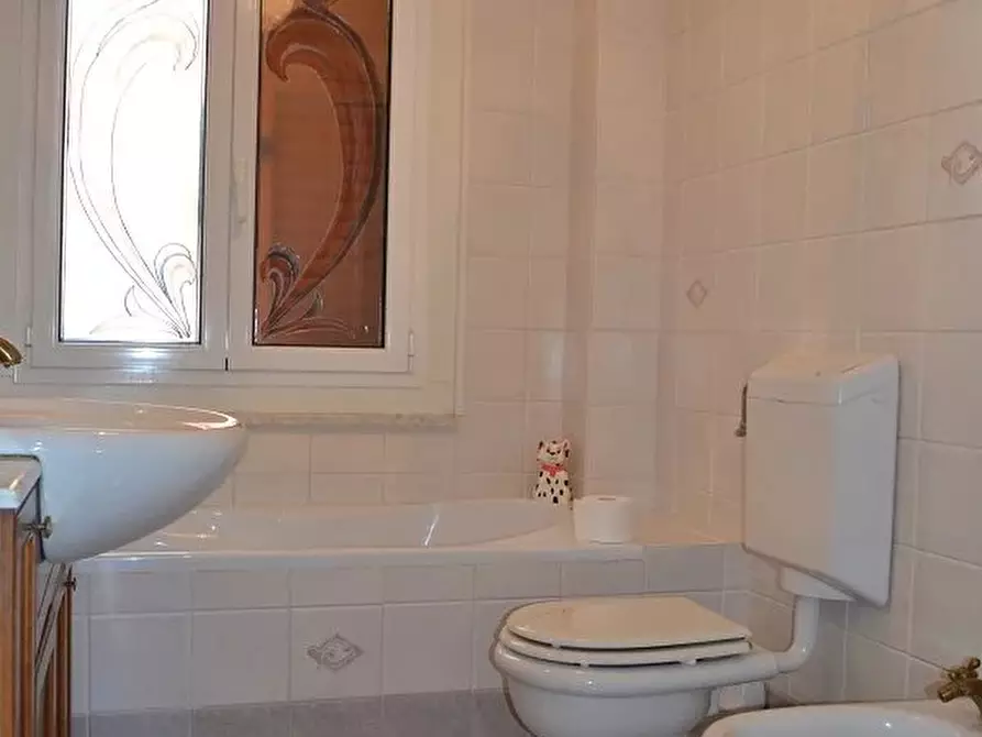 Immagine 13 di Casa trifamiliare in vendita  in Corso Dante a Chiavari