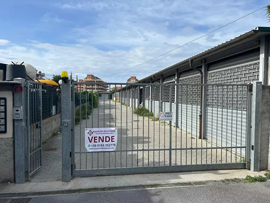 Immagine 1 di Appartamento in vendita  a Ventimiglia