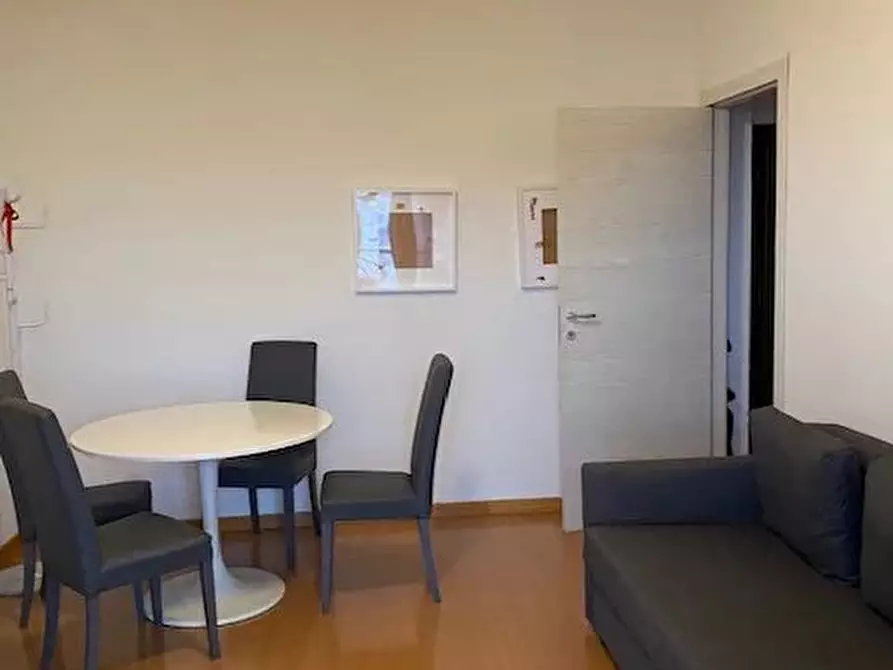 Immagine 4 di Casa trifamiliare in affitto  a Milano