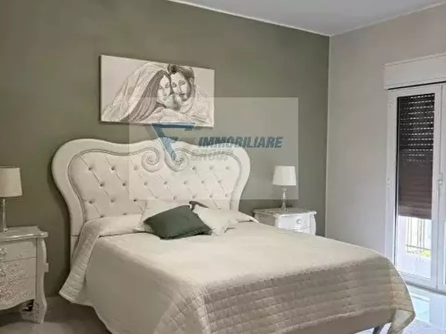 Immagine 40 di Casa trifamiliare in vendita  in Via San Giovanni a Buccheri