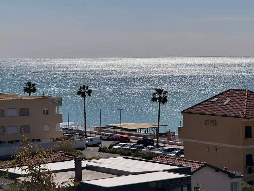 Immagine 2 di Casa trifamiliare in vendita  in Via Tacito, 22 a Ventimiglia