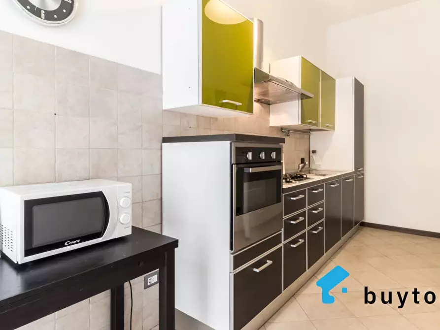 Immagine 8 di Casa trifamiliare in vendita  in Corso Cristoforo Colombo, 1 a Milano