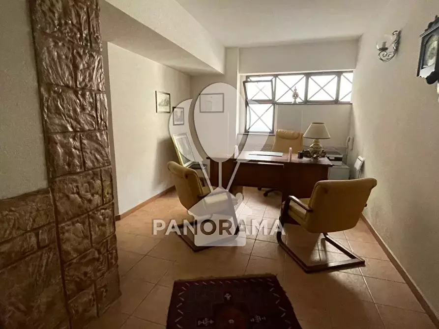 Immagine 2 di Casa trifamiliare in vendita  in stefano garrisi a Alcamo