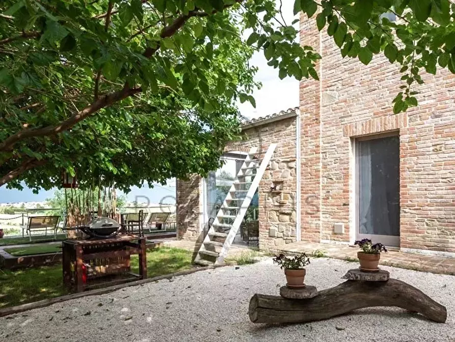 Immagine 6 di Terreno edificabile in vendita  in Staffolo a Staffolo